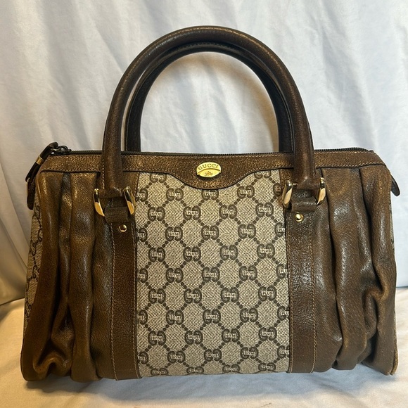Vintage Gucci plus Boston bag! Pre-loved. Beautiful bag. - Picture 1 of 8